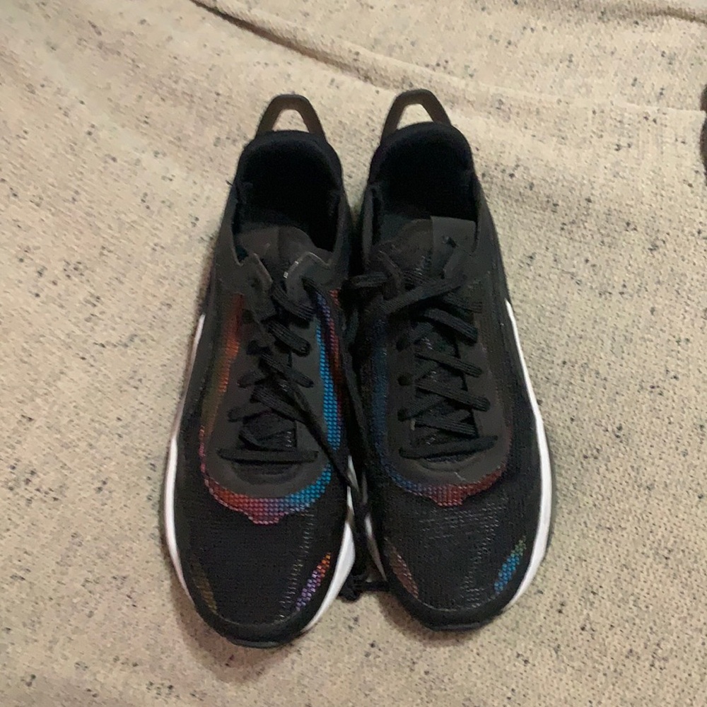 Brand new, never worn limited edition LQDCELL Puma sneakers!